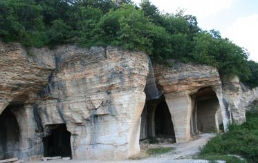 The caves of Prun