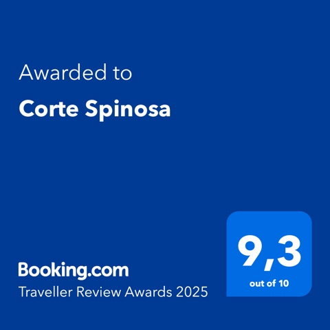 Corte Spinosa Wins Booking.com